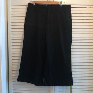 Black crop pants